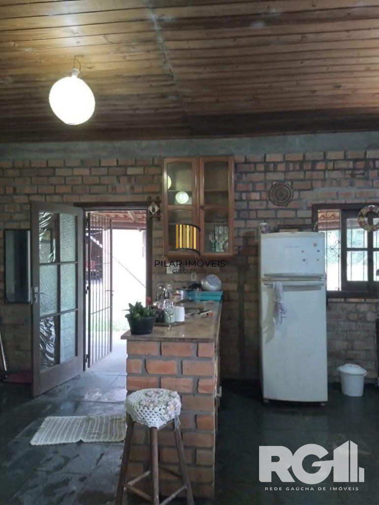 Sítio 2 dormitórios no bairro Parque Florestal Itapuã