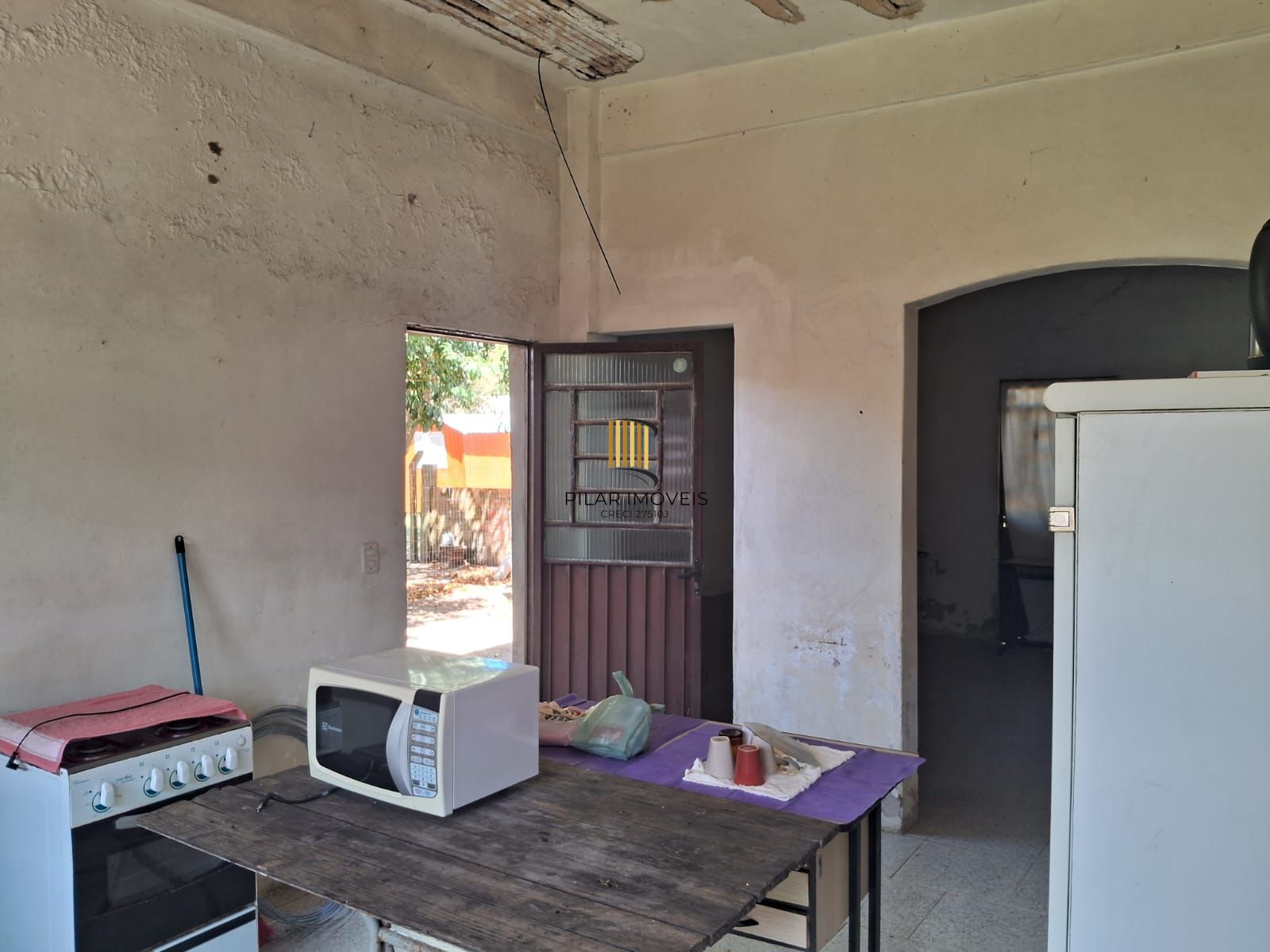 Prédio Comercial 2 dormitórios no bairro Centro (Itapuã)