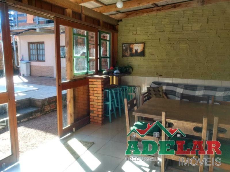 Casa 4 dormitórios no bairro Restinga