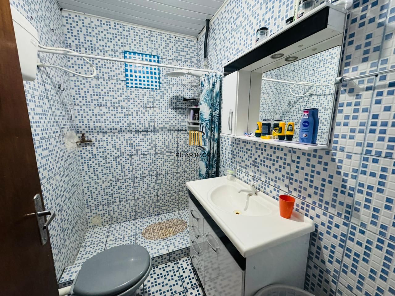 Casa 3 dormitórios no bairro Lami