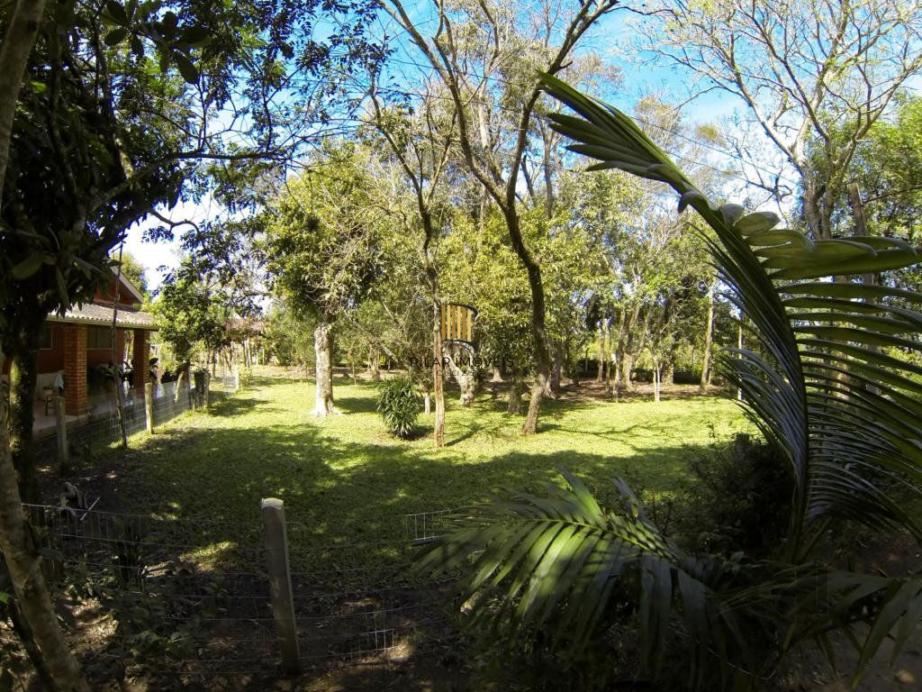 Sítio 2 dormitórios no bairro Lami