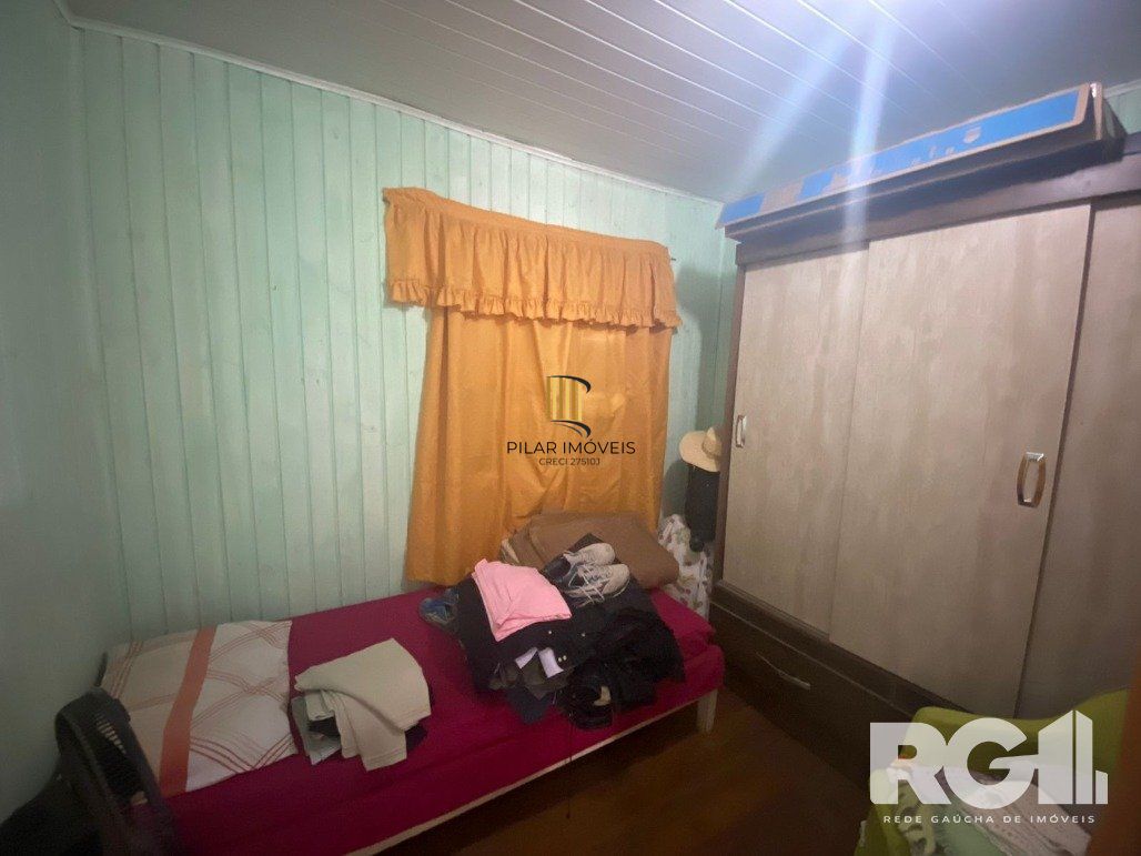 Casa 2 dormitórios no bairro Lami