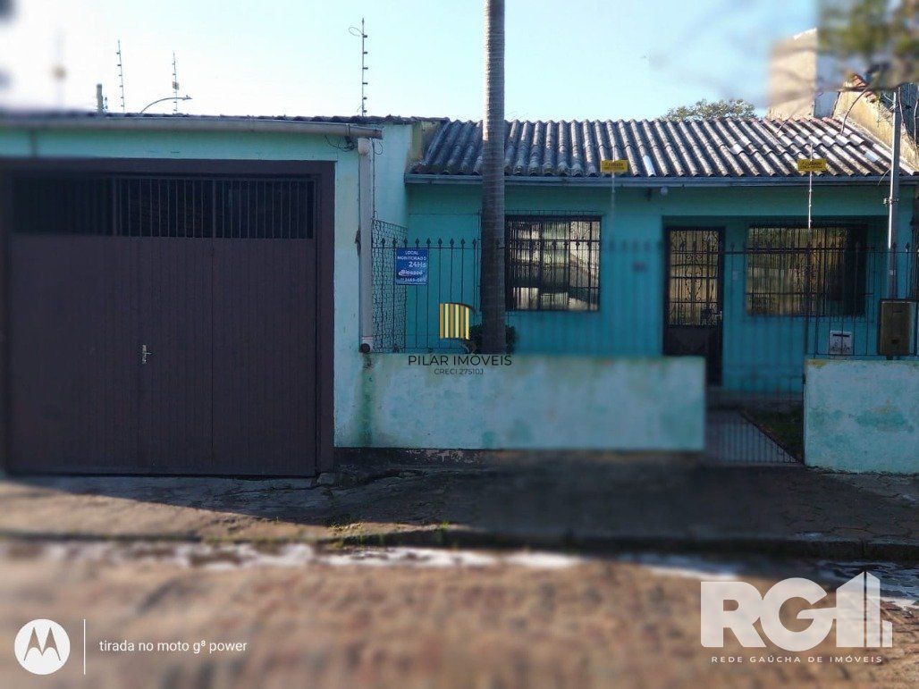 Casa 2 dormitórios no bairro Restinga