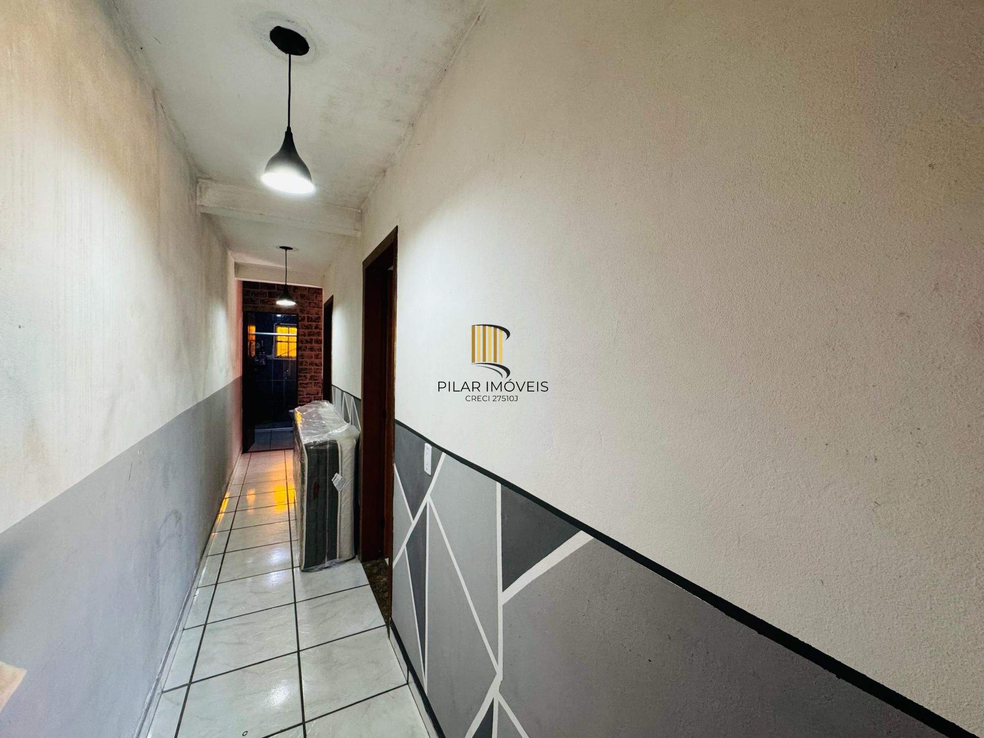 Casa 2 dormitórios no bairro Lami