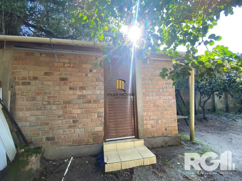 Casa 2 dormitórios no bairro Lami