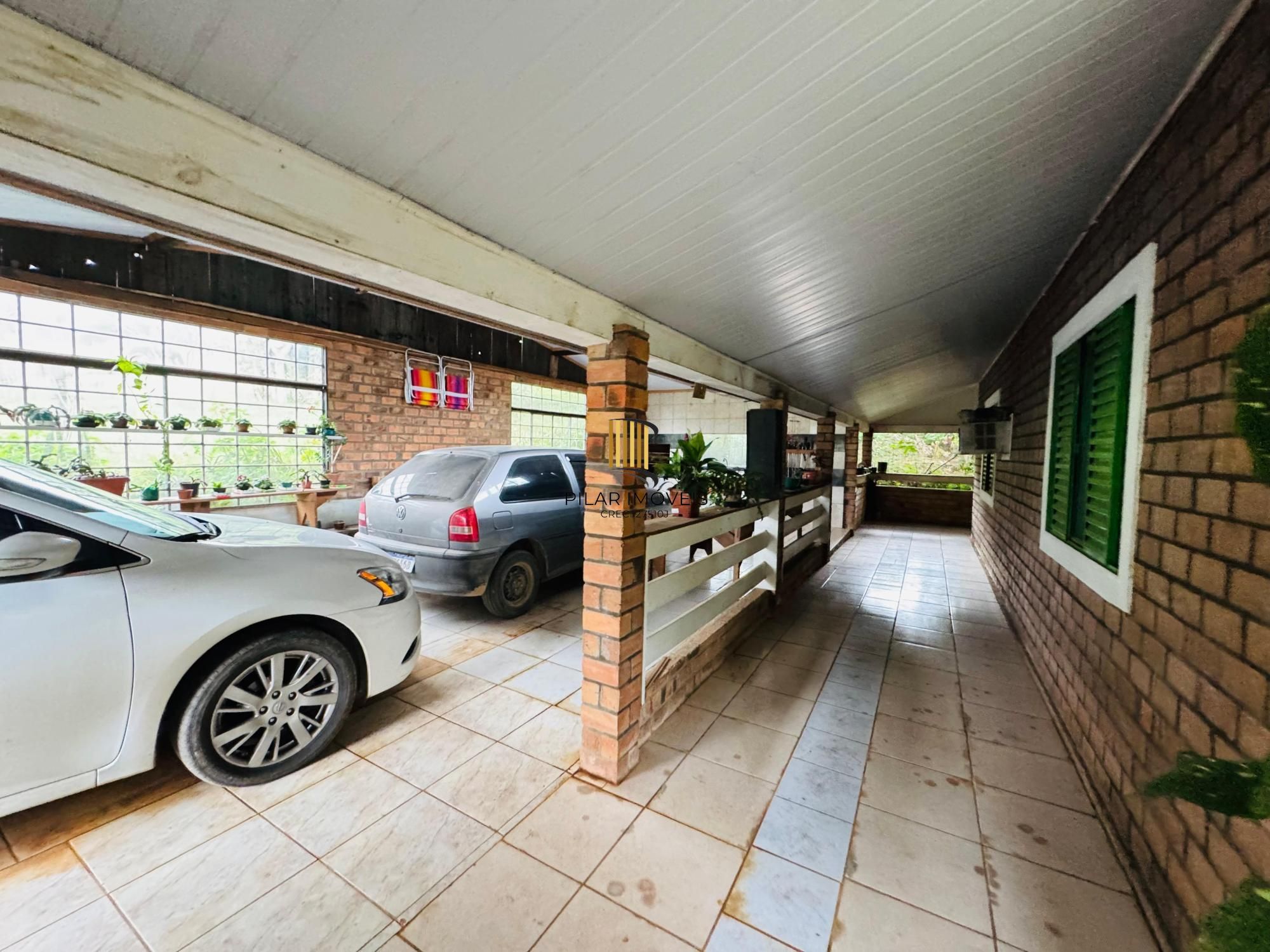 Sítio 2 dormitórios no bairro Canta Galo