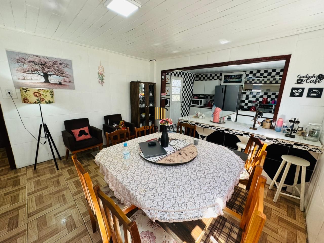 Casa 3 dormitórios no bairro Lami
