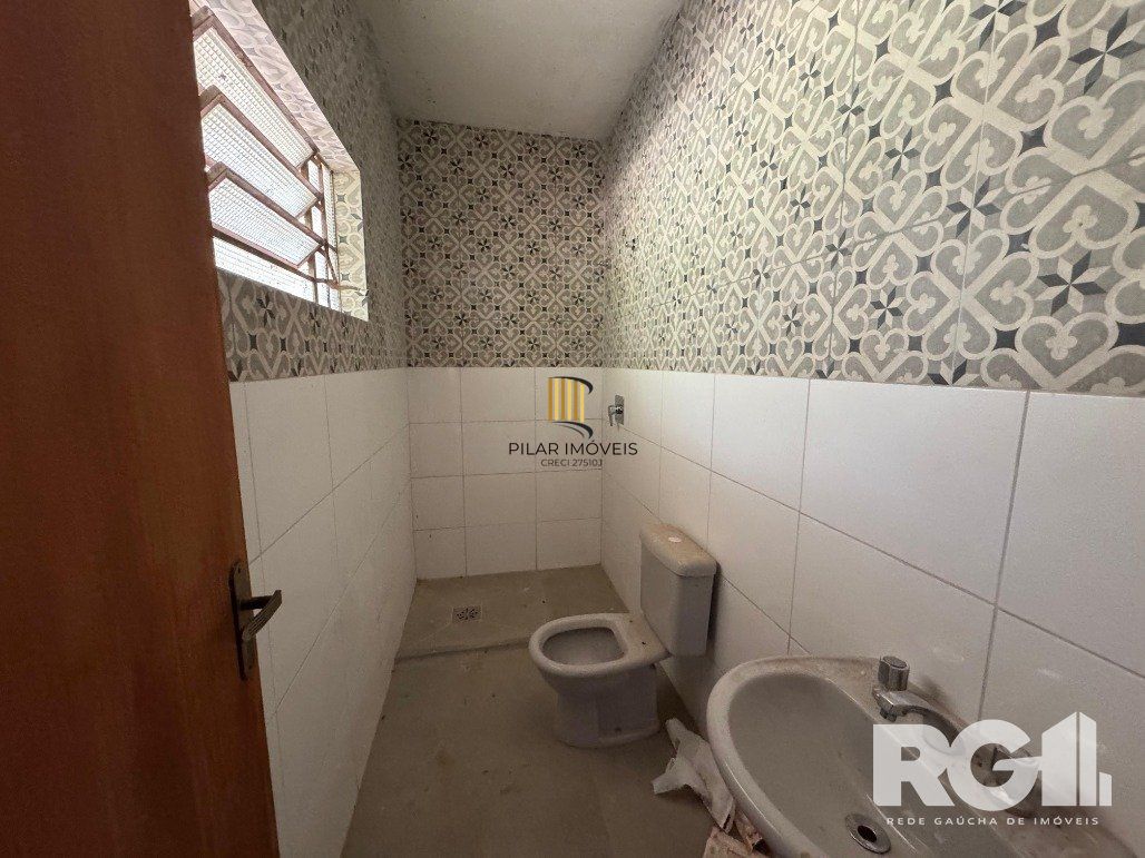 Sítio 3 dormitórios no bairro Fiuza
