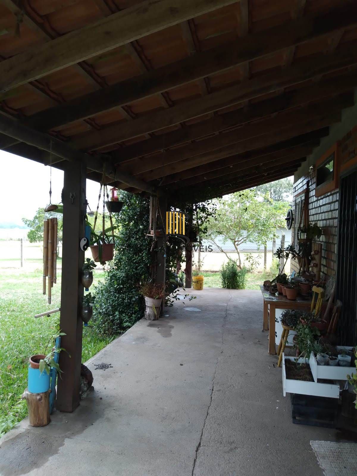 Sítio 2 dormitórios no bairro Parque Florestal Itapuã