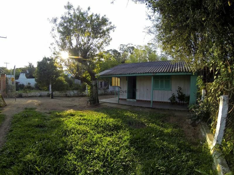 Casa 2 dormitórios no bairro Lami