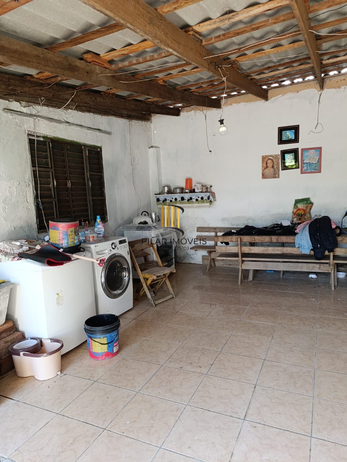 Casa 3 dormitórios no bairro Restinga