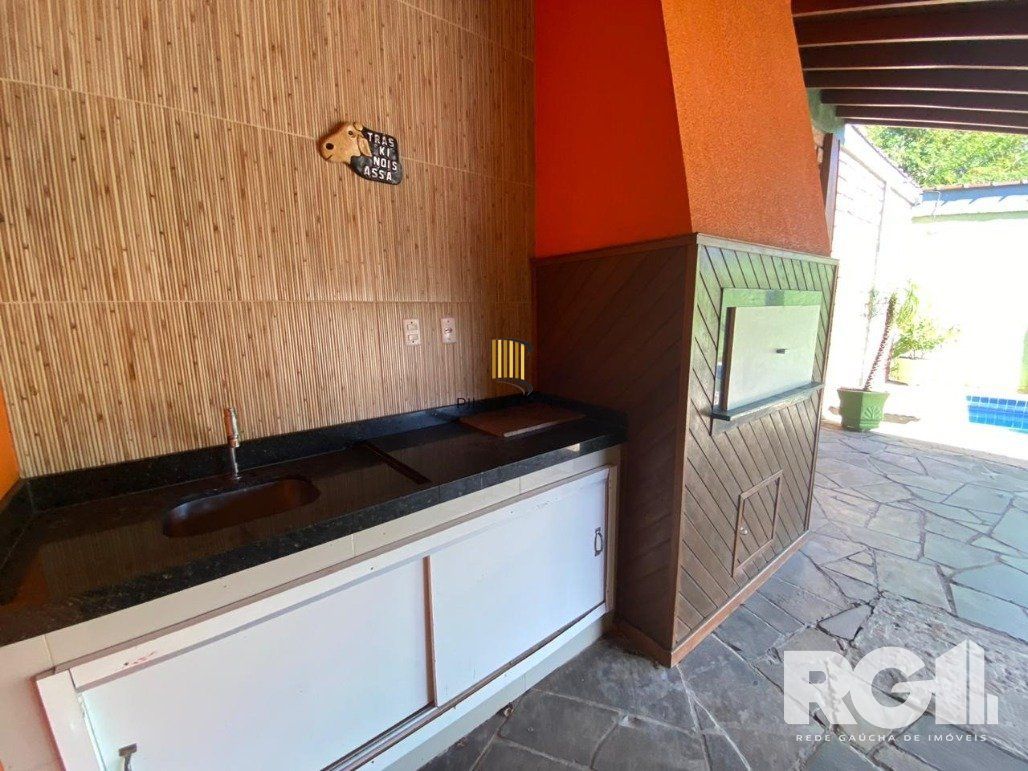 Casa 4 dormitórios no bairro Belém Velho
