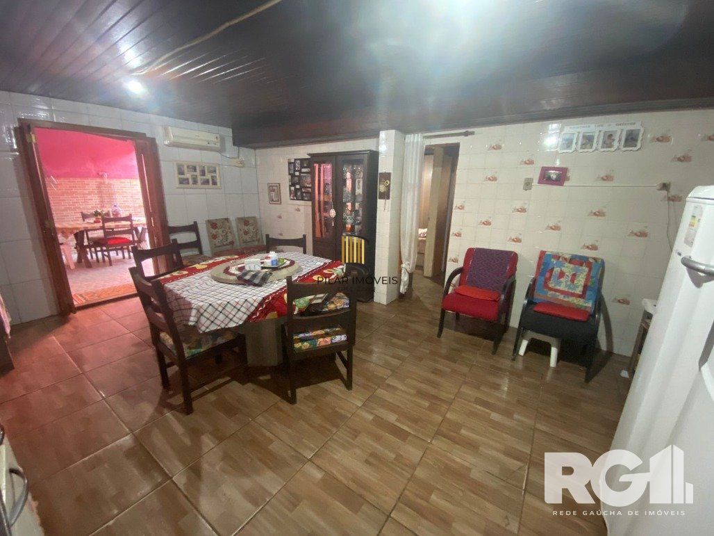 Casa 3 Dormitório(s) Bairro Restinga
