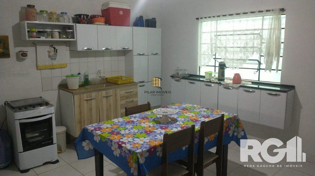 Casa 2 dormitórios no bairro Restinga