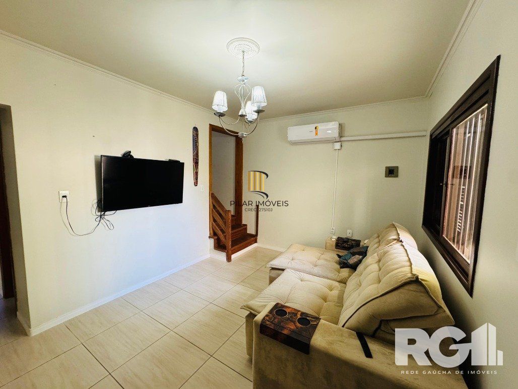 Casa 4 dormitórios no bairro Hípica