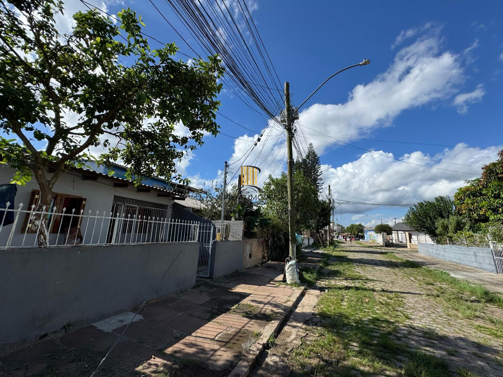 Casa 2 dormitórios no bairro Restinga
