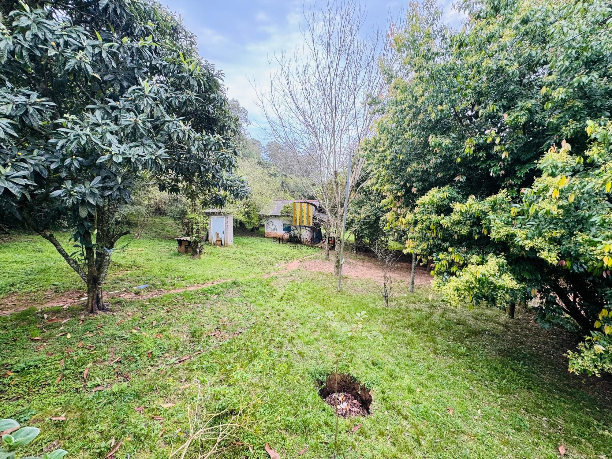 Sítio 2 dormitórios no bairro Canta Galo