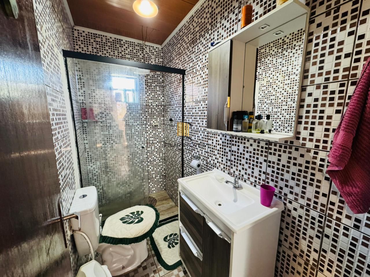 Casa 3 dormitórios no bairro Lami