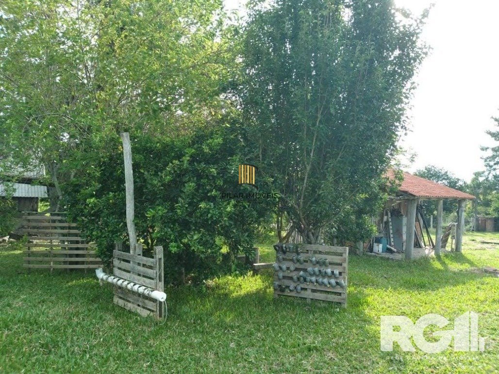Sítio 2 dormitórios no bairro Parque Florestal Itapuã