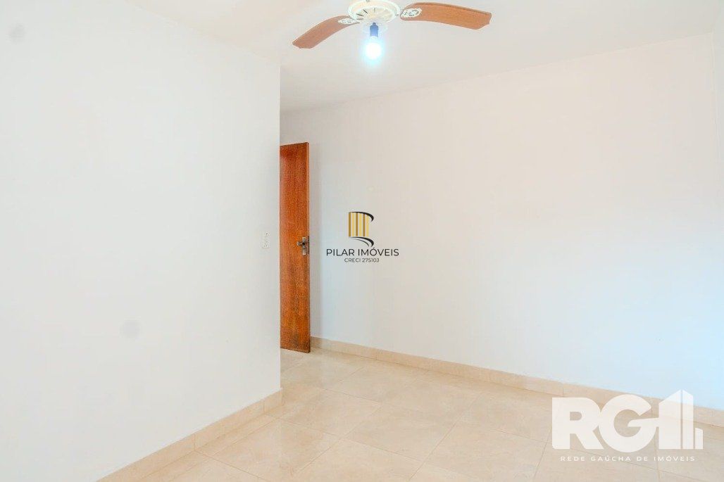 Casa 3 dormitórios no bairro Guarujá