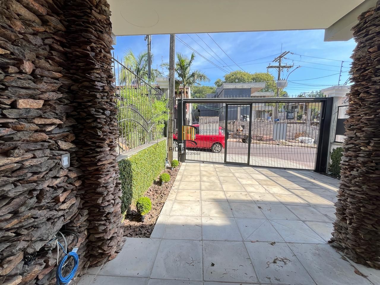 Casa totalmente reformada e mobiliada em Ipanema