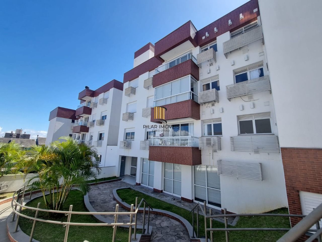 Apartamento 02 Dormitórios Com Sacada Bairro Tristeza