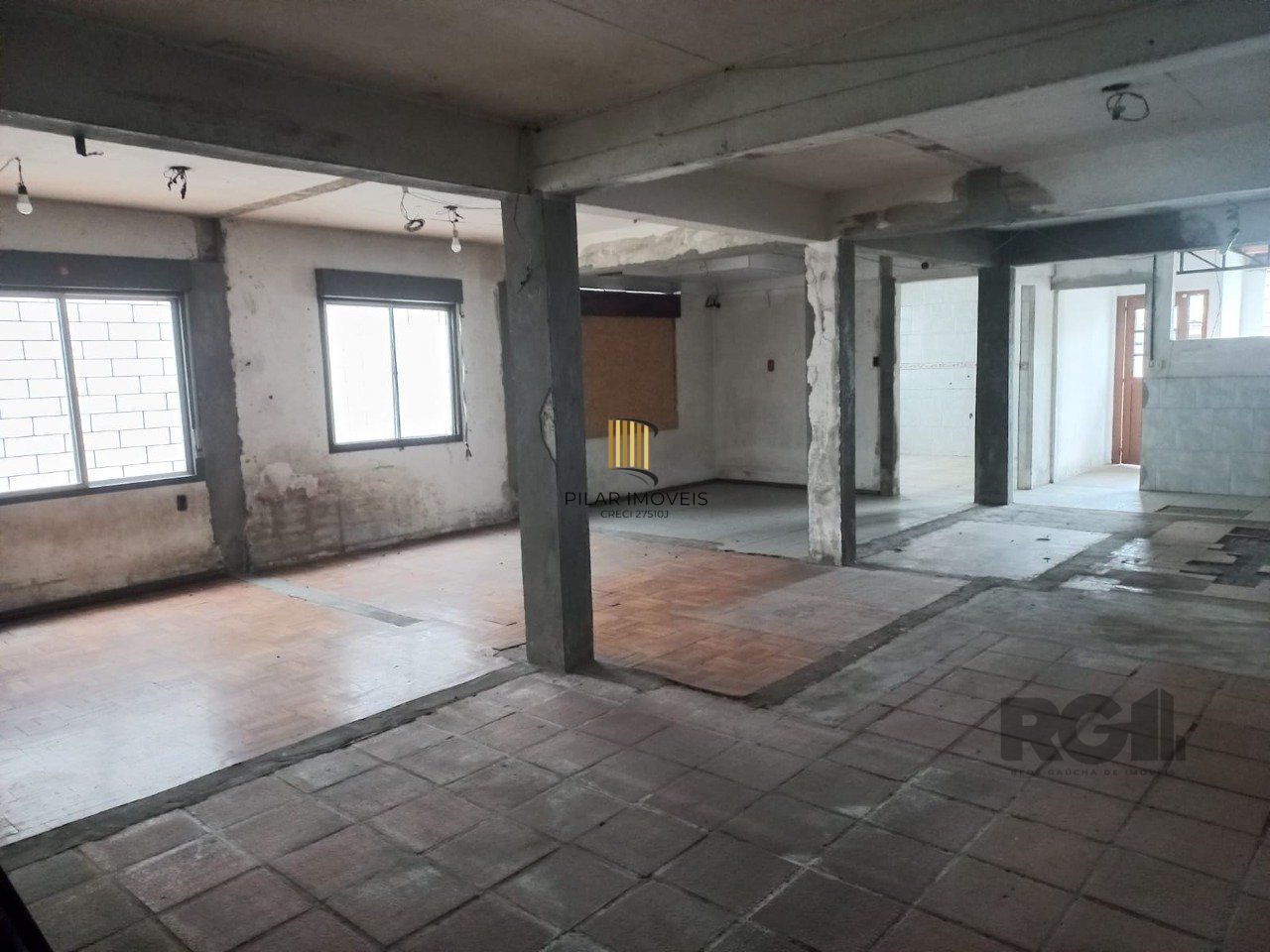 Excelente casa na av cavalhada com 3 dormitorios