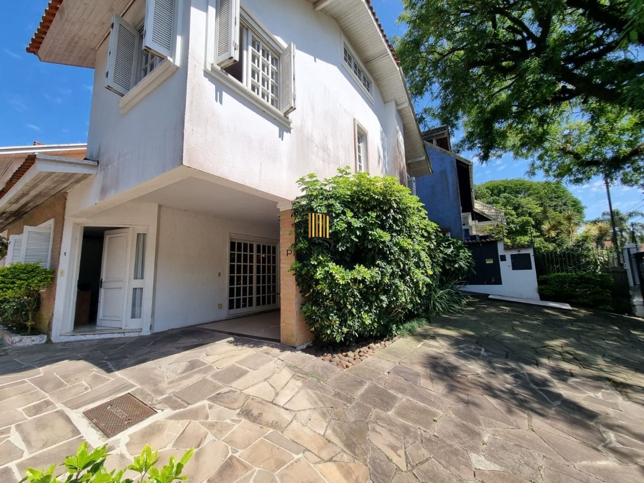 Casa para Venda - 189.4m², 4 dormitórios, sendo 1 suites, 2 vagas - Jardim Isabel