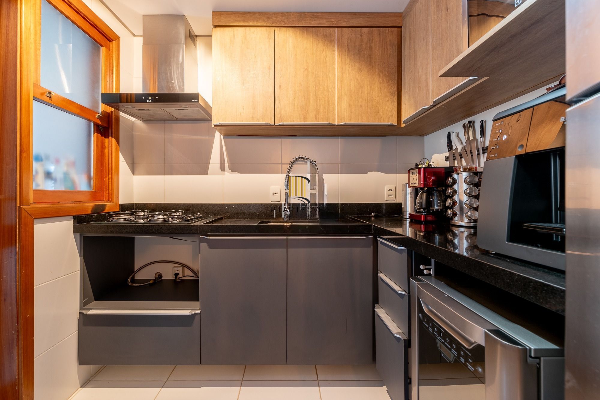 Apartamento Garden mobiliado, com 180 m² privativos, no bairro Chácara das Pedras