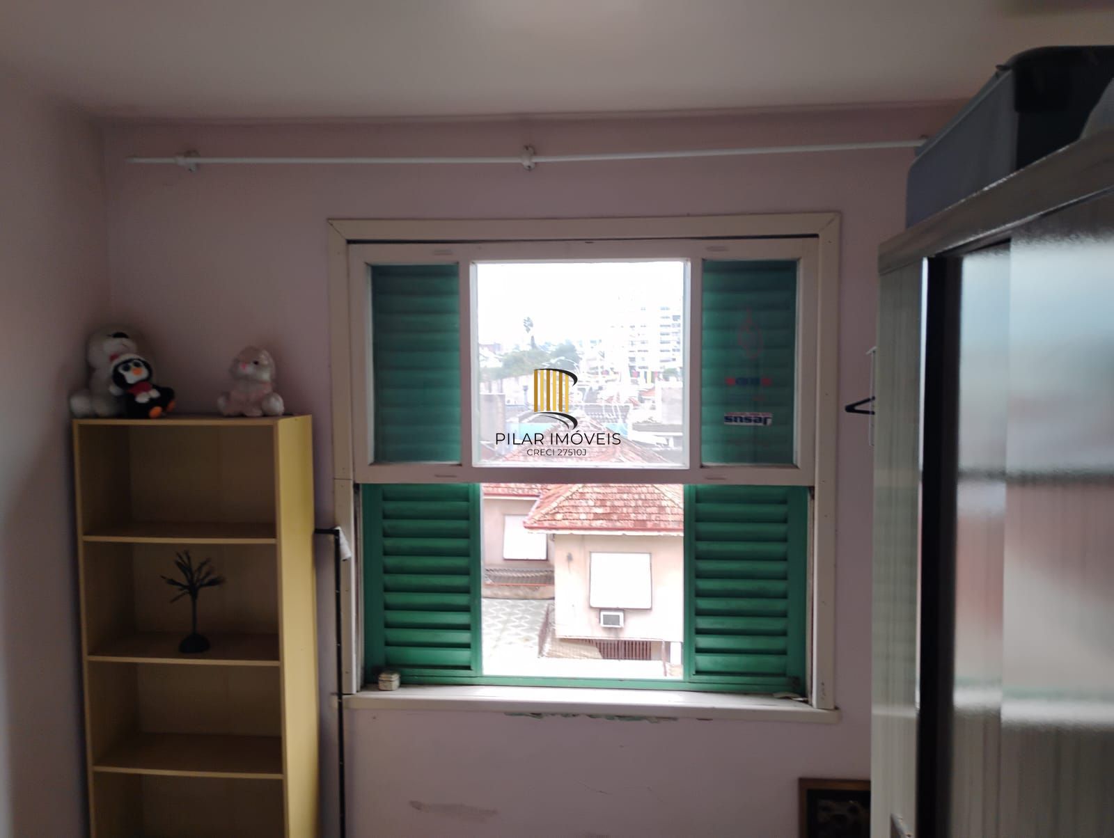 Apartamento 2 dormitórios, 67m², amplo e bem localizado na Av. Assis Brasil