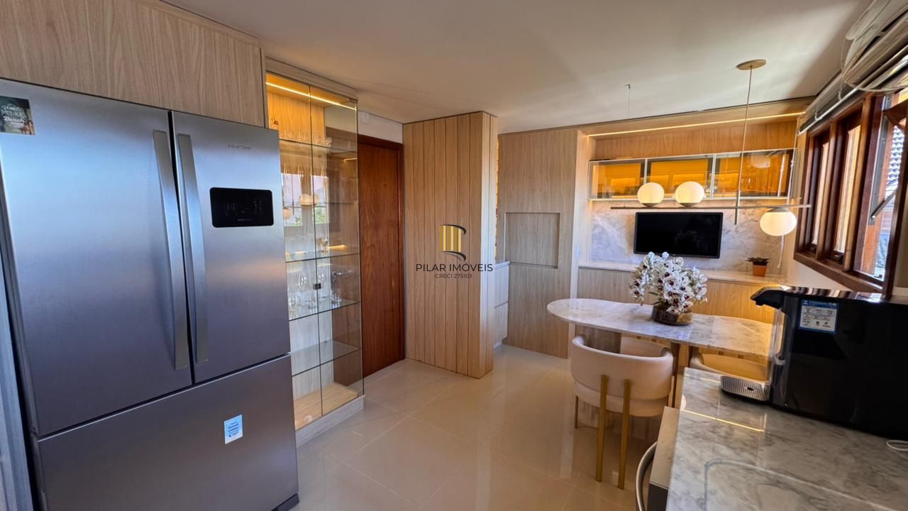 Casa Semimobiliada 3 dorm em Condomínio Fechado no Jardim Planalto