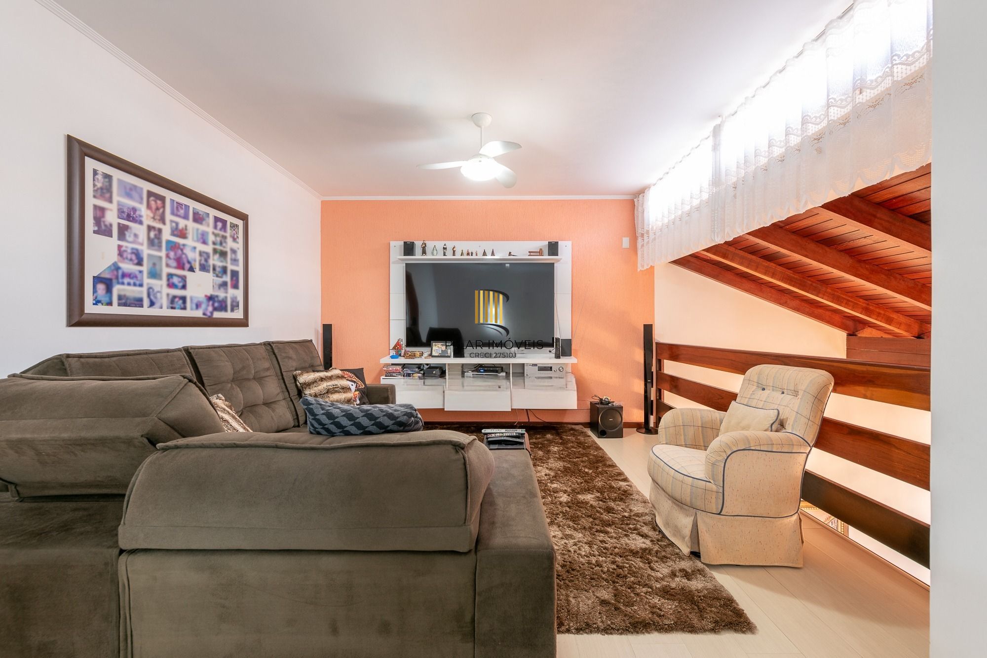 Casa com 5 Dormitórios, Suíte Master e Piscina no Jardim Planalto