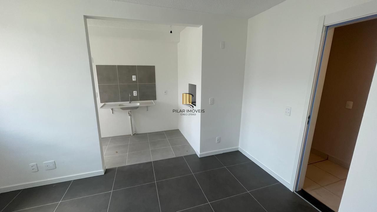 Apartamento de 2 dormitórios, 1 vaga coberta