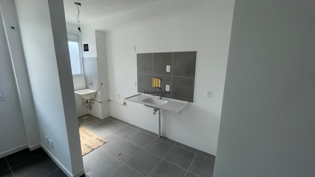Apartamento de 2 dormitórios, 1 vaga coberta