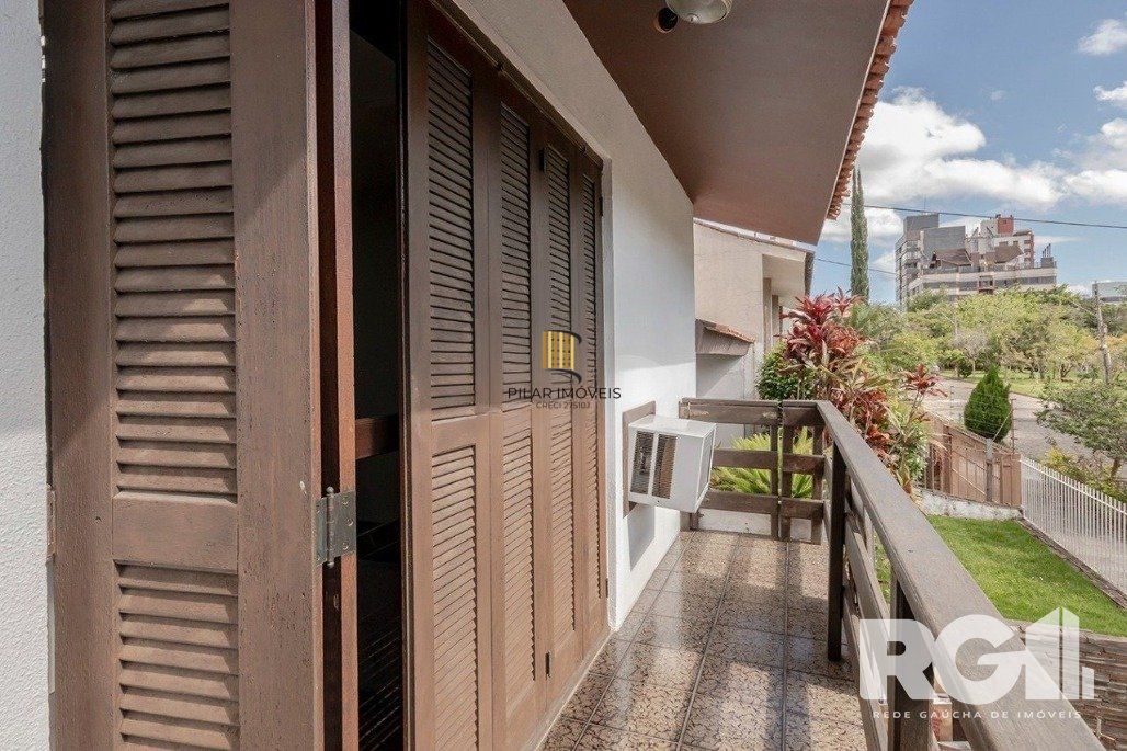 Casa 4 dormitórios no bairro Jardim Itu