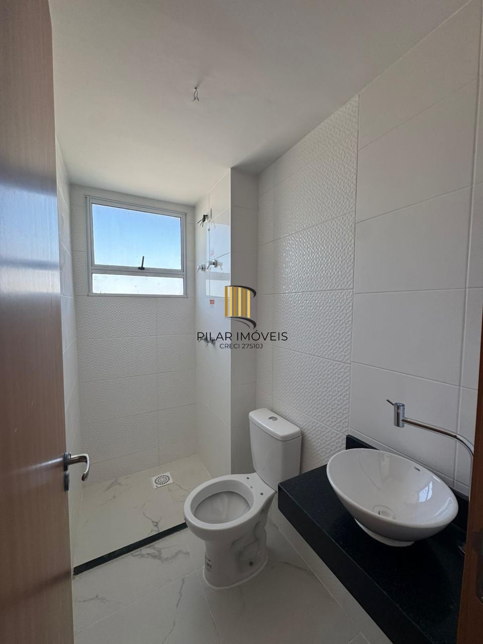 Apartamento no Jardim Planalto, 2D, 1 suíte, 2 vagas separadas. Novo, com infra.