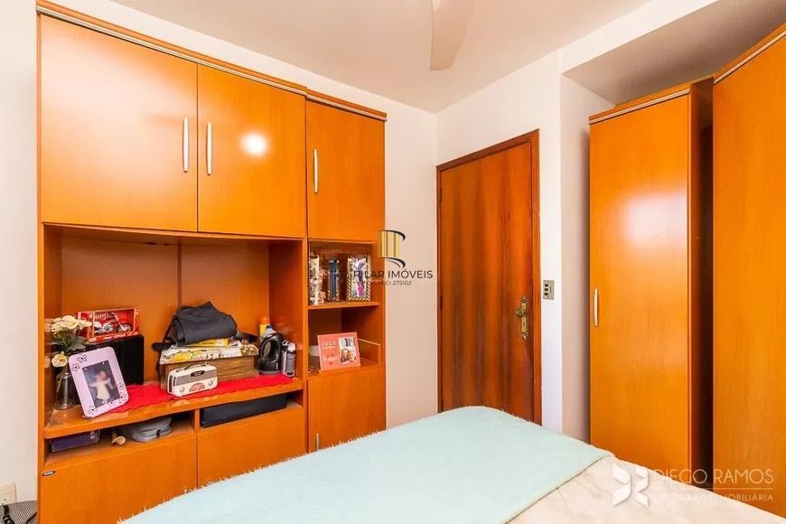 Cobertura de 3 dormitórios, sendo 1 suíte, e 2 vagas no bairro Santa Cecilia.