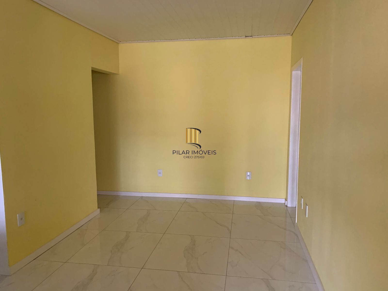 Casa para Venda - 55m², 3 dormitórios, 2 vagas - Rio Branco