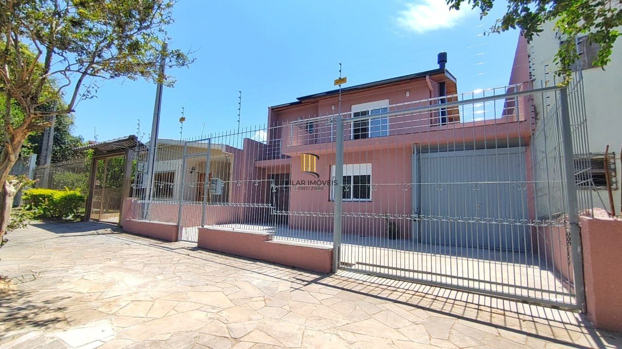 Casa com 222m² 4 dorm. Av: Alberto Pasqualini  Jardim Sabará em Porto Alegre - Pilar Imóveis