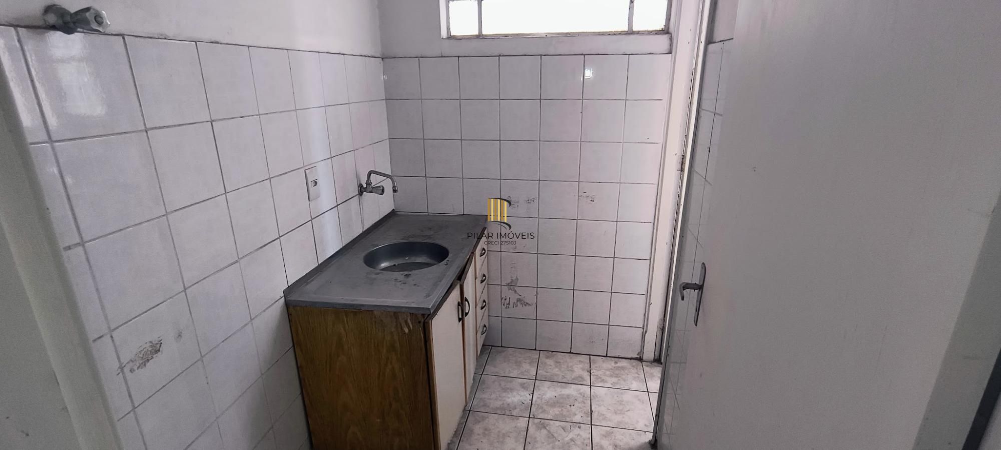 Apartamento 01 dormitório em andar alto