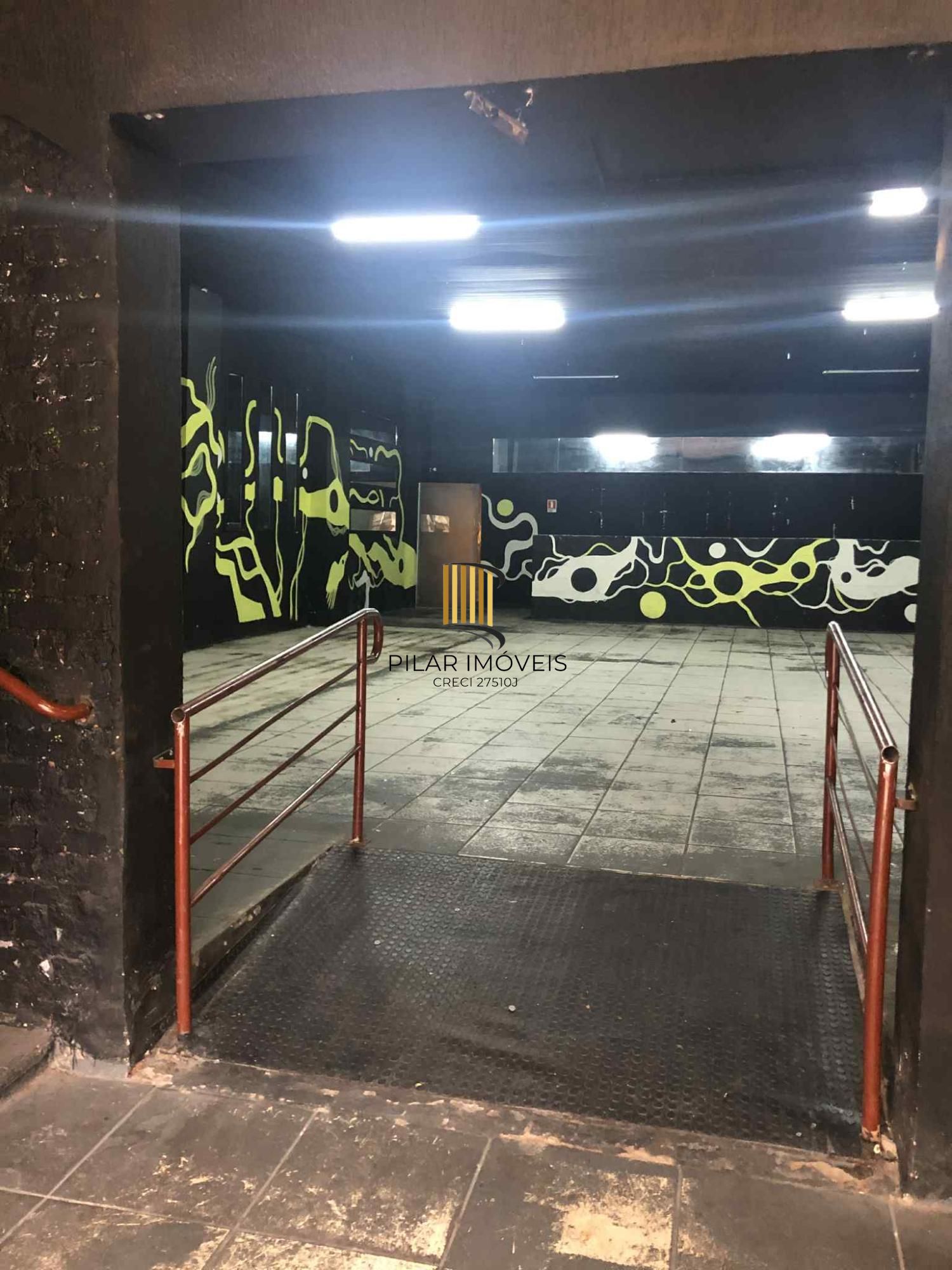 predio de esquina com mais de 240mts, antiga VIPCLUB