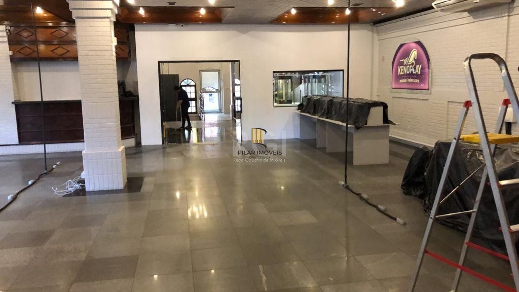 Prédio à Venda - 1650m², 18 vagas - Menino Deus