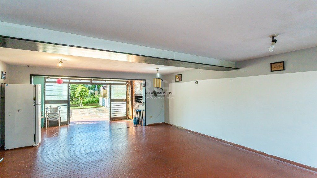 Casa 5 dormitórios no bairro Santa Tereza