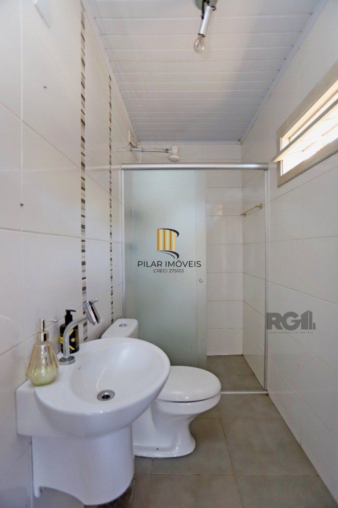Casa 3 dormitórios no bairro Passo da Areia