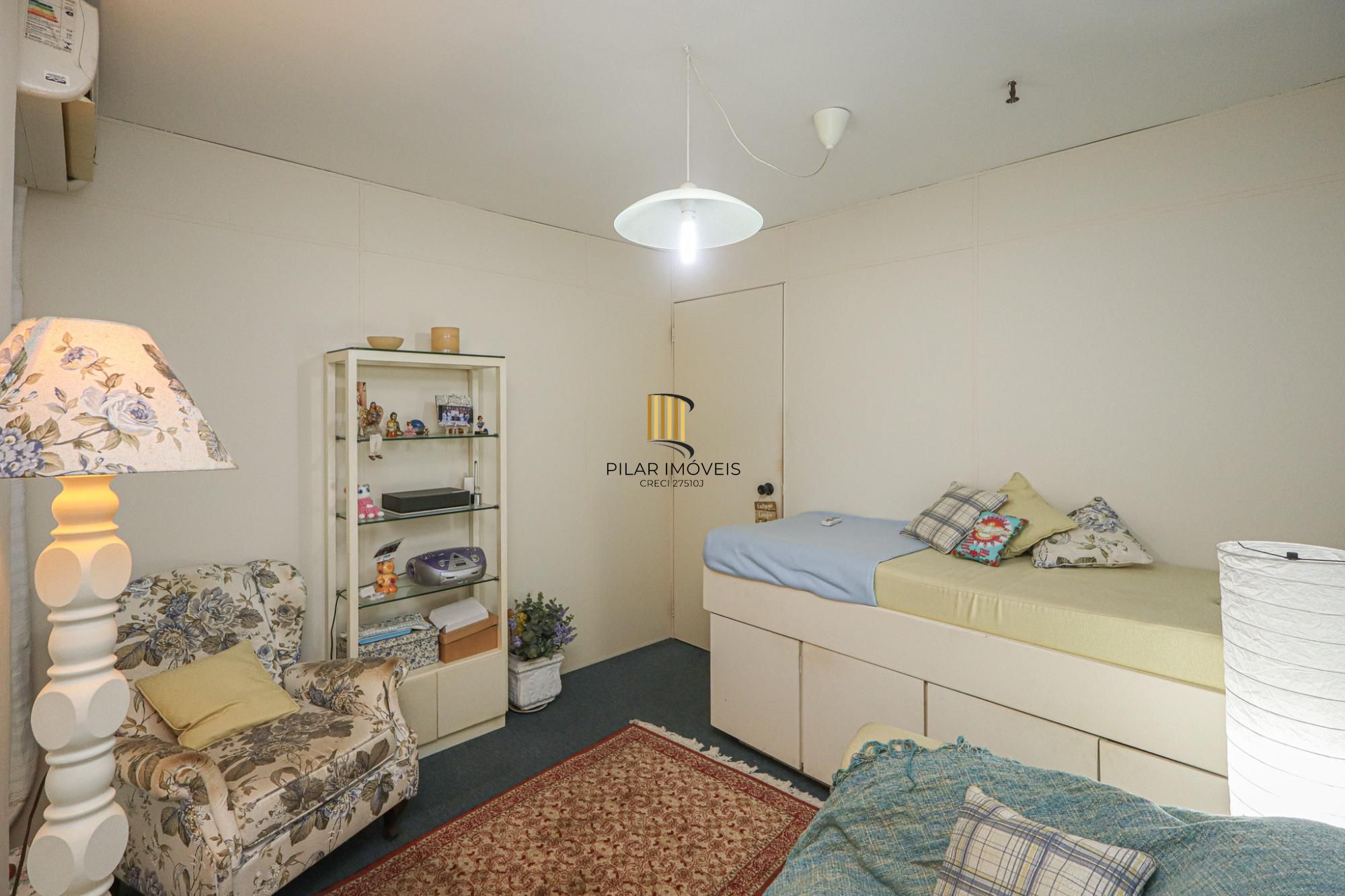 Sala comercial - com portaria / recepção e elevador semimobiliado