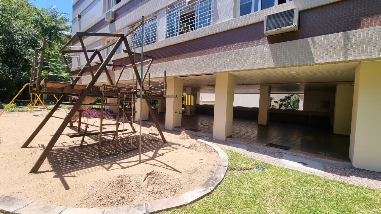 Apartamento 02 dormitórios a venda, térreo, com uma vaga de estacionamento no Bairro Auxiliadora