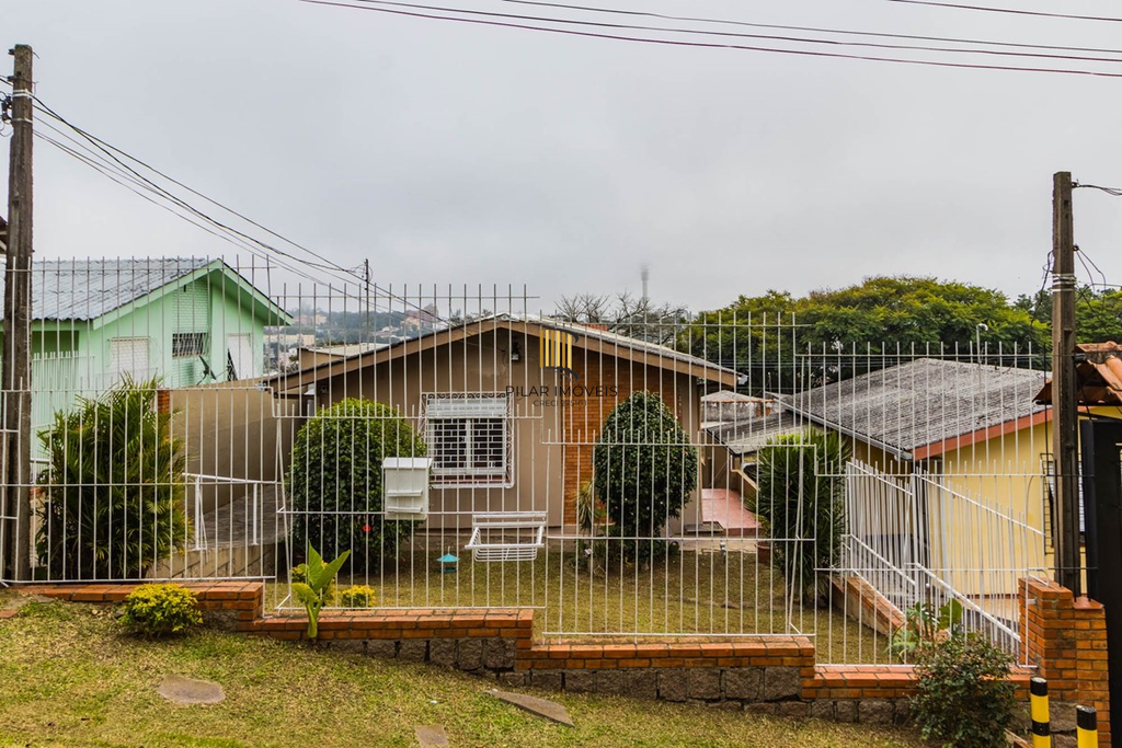 Casa de Condomínio 3 dormitórios no bairro Santa Tereza