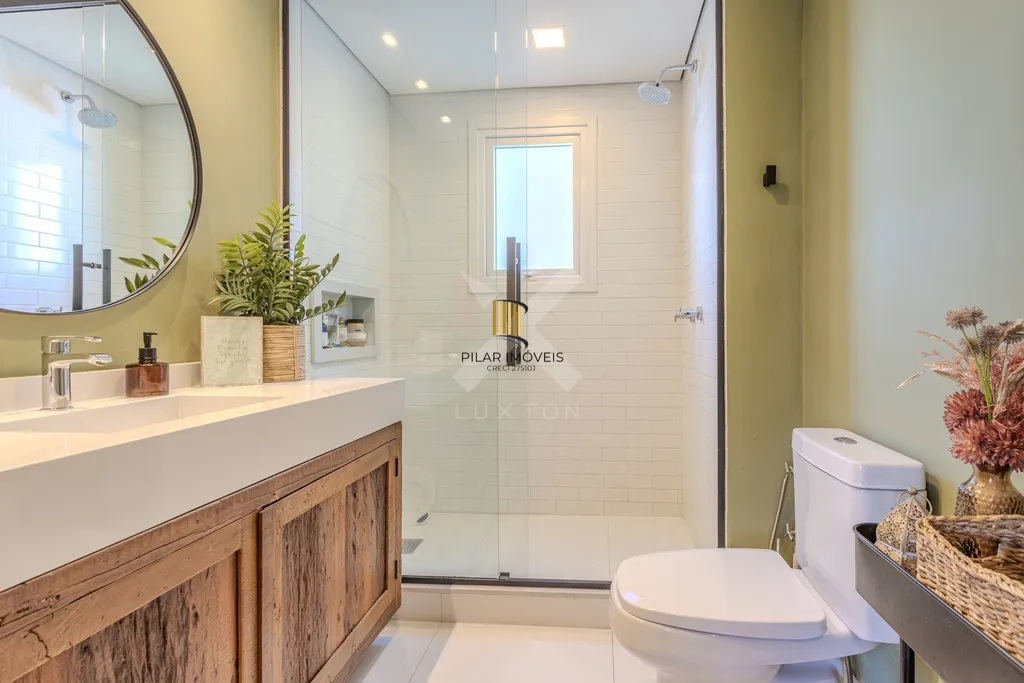 Apartamento 4 dormitórios no bairro Menino Deus