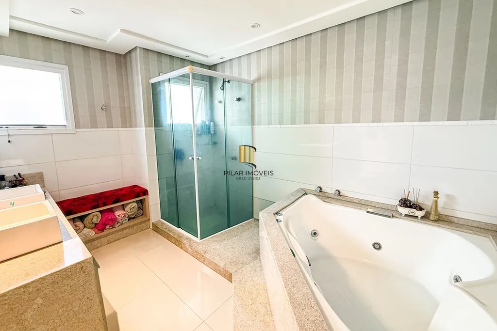 Casa 4 dormitórios no bairro Estância Velha