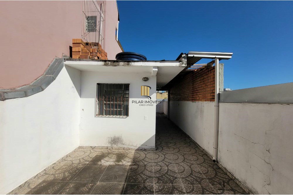 Casa 3 dormitórios no bairro Menino Deus